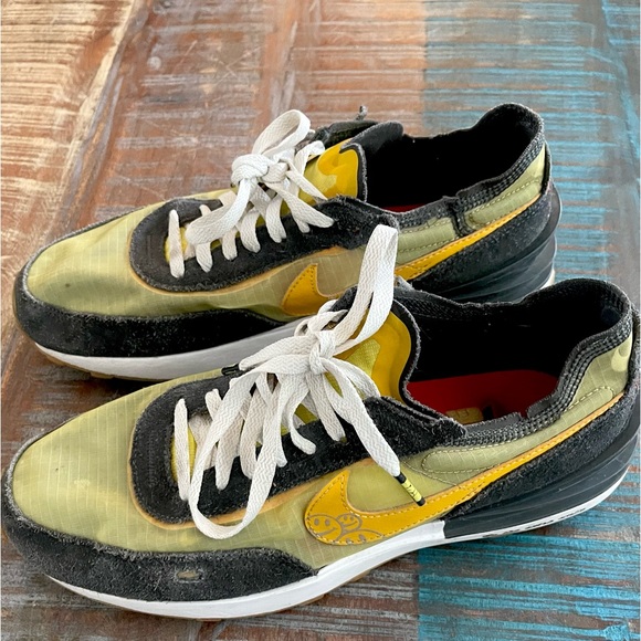 Nike Waffle One SE Go The Extra Smile Yellow Pollen Black Smiley Face - Picture 4 of 9